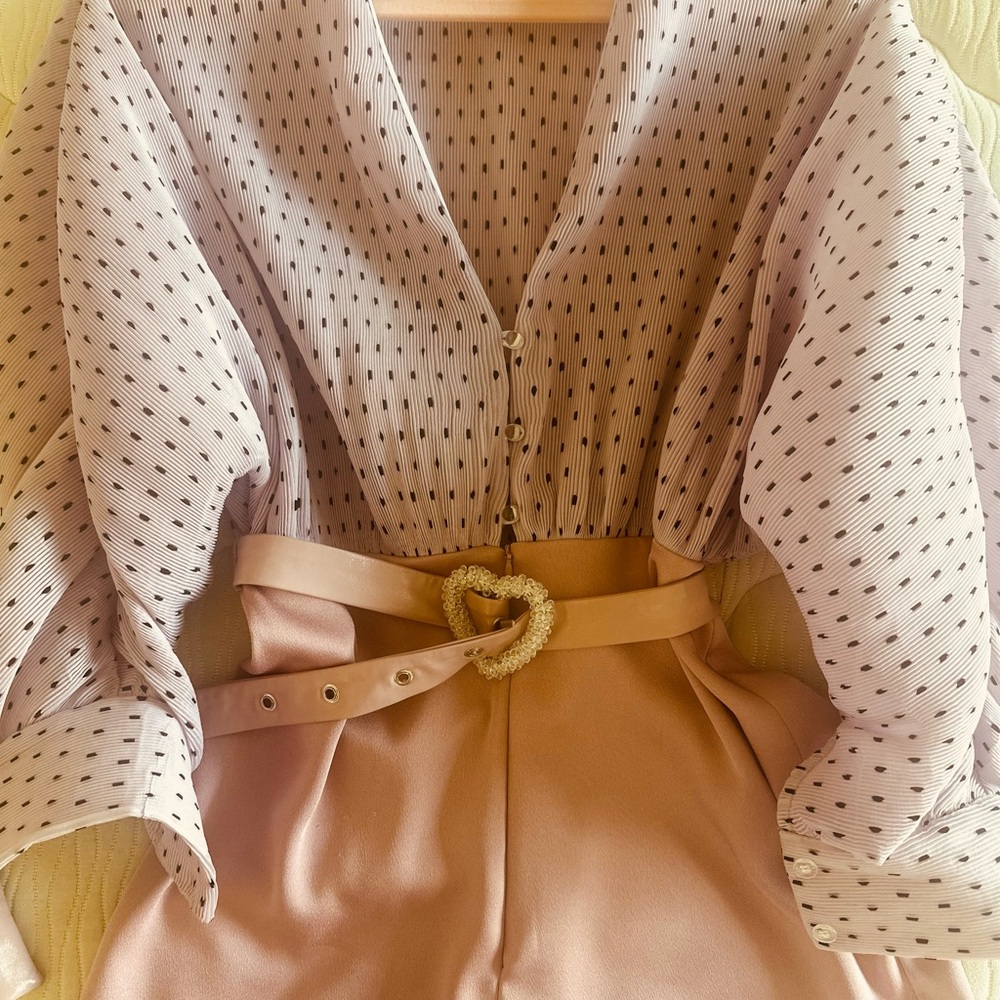 Elegant Pink short Jumpsuit with Heart Belt